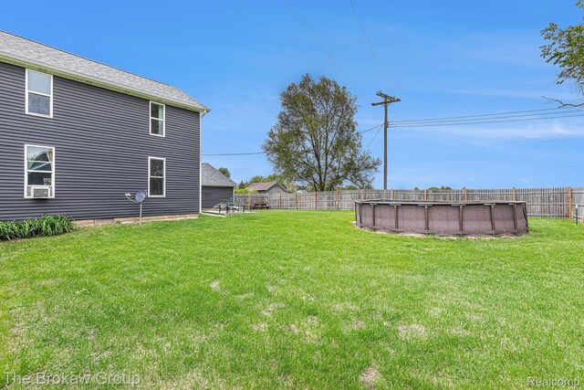 4470 Beach St, Akron, MI 48701 - view of yard with cooling unit