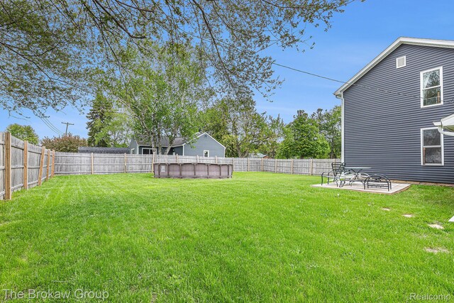 4470 Beach St, Akron, MI 48701 - view of yard with a patio