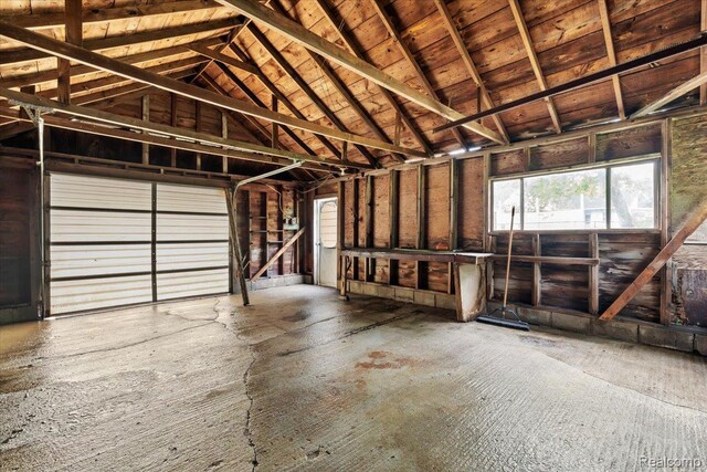 3301 S Kearsley Blvd, Flint, MI 48506 - view of garage