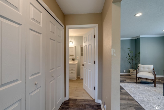 6432 Whiteford Center Rd, Lambertville, MI 48144 - corridor with dark wood-style floors, baseboards, and recessed lighting