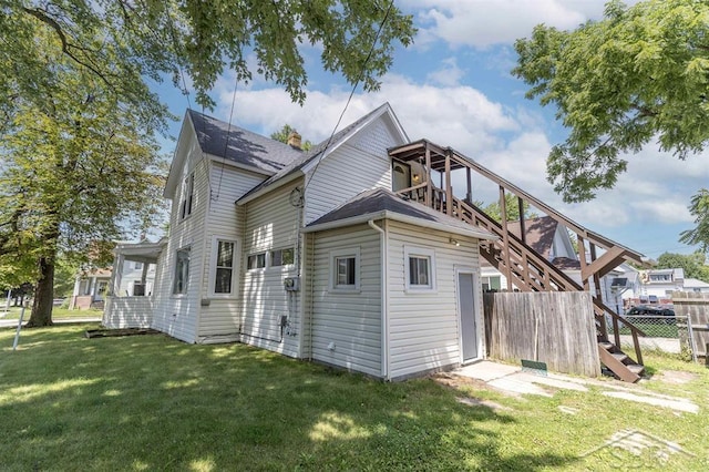 1221 Marsac St, Bay City, MI 48708 - view of home's exterior with stairway