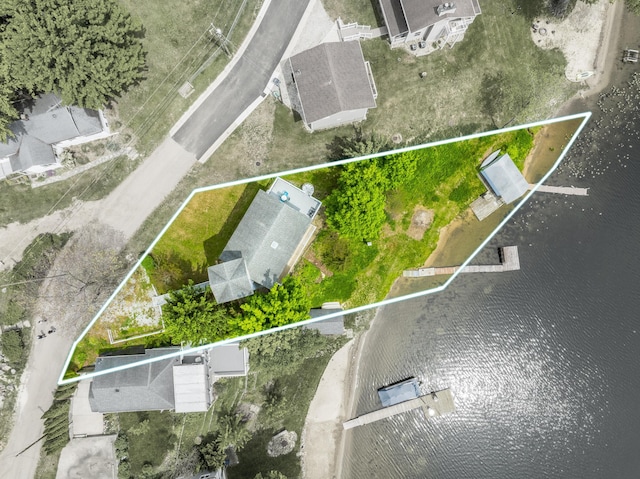 15657 Lakeview Dr, Buchanan, MI 49107 - aerial view of property and surrounding area with property parcel outlined
