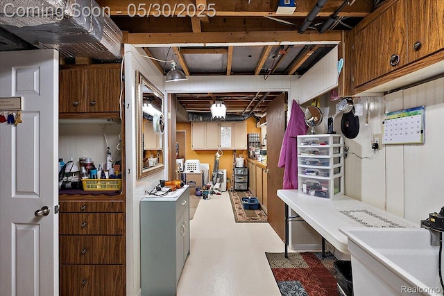 7188 Vicksburg Cir, Shelby Twp, MI 48317 - view of below grade area