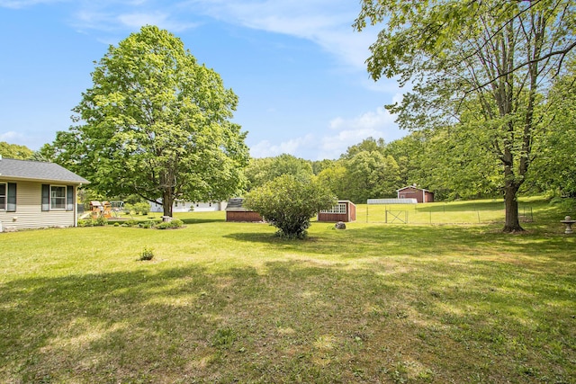 9490 N 12th St, Kalamazoo, MI 49009 - view of yard featuring an outdoor structure
