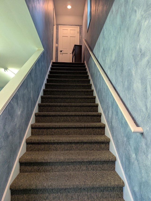 6919 Abrahamson Rd, Ludington, MI 49431 - view of stairs