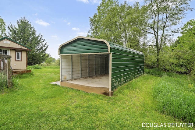 7470 Parmalee Rd, Middleville, MI 49333 - view of outdoor structure featuring a detached carport