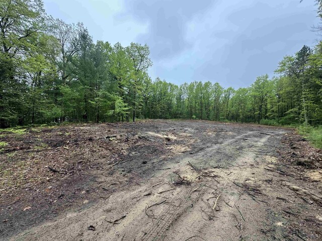 836 Beamish Rd, Midland, MI 48642