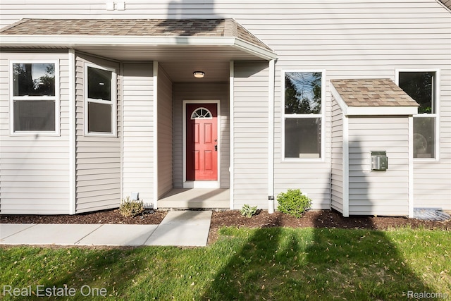 527 Indian Oaks Dr, Howell, MI 48843 - entrance to property with roof with shingles