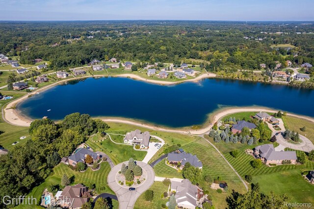 1804 Morgan Lake Ct, Brighton, MI 48114 - aerial view of property and surrounding area featuring a large body of water and nearby suburban area