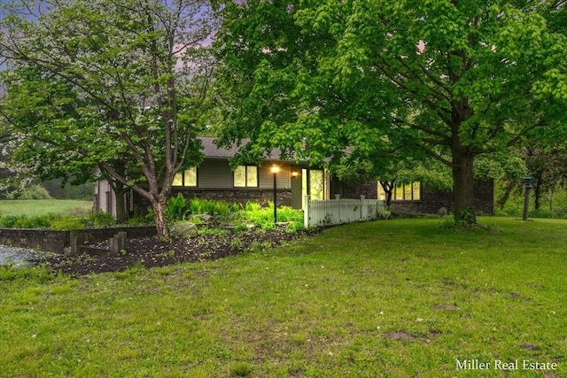 4700 M-79, Nashville, MI 49073 - view of green lawn
