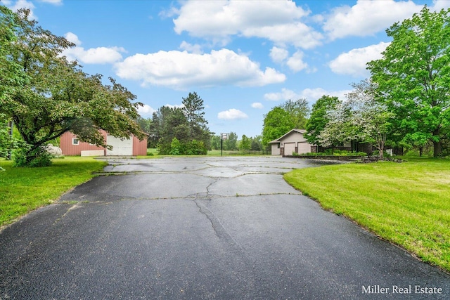 4700 M-79, Nashville, MI 49073 - view of asphalt driveway