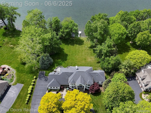 532 Shrewsbury Dr, Clarkston, MI 48348 - aerial view of property and surrounding area featuring a nearby body of water