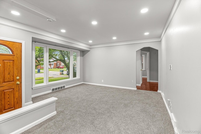 1860 Moran Ave, Lincoln Park, MI 48146 - foyer entrance featuring carpet flooring, recessed lighting, baseboards, and arched walkways