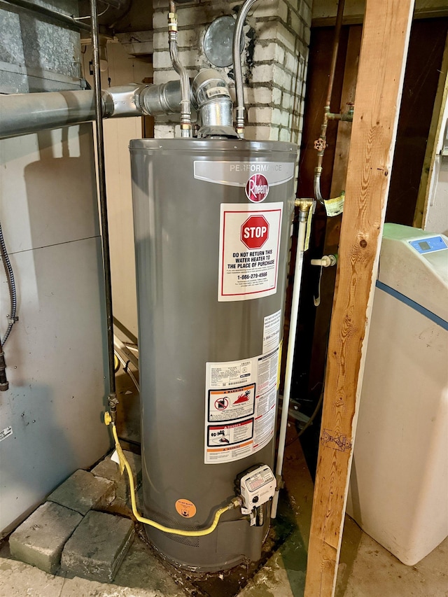 5547 Davison Rd, Davison, MI 48446 - utility room featuring water heater