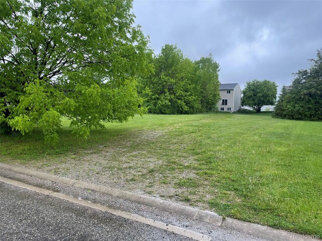 5160 Sandalwood Dr, Grand Blanc, MI 48439 - photo 1