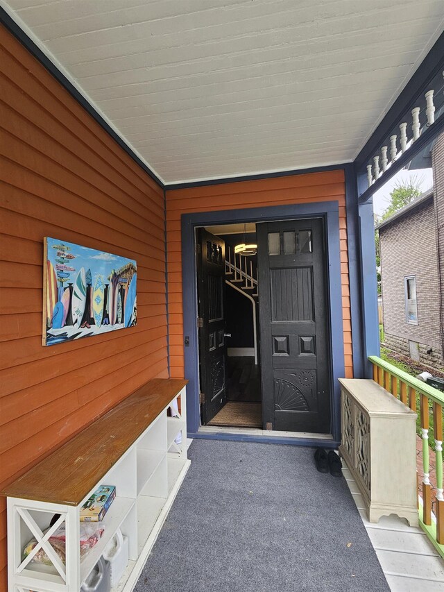 1010 6th St, Bay City, MI 48708 - view of doorway to property