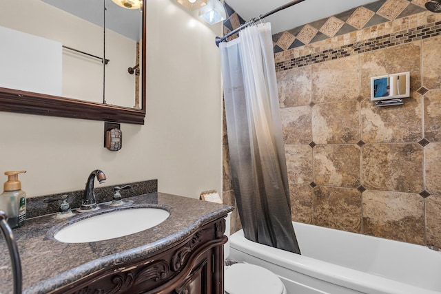 623 Pawnee St, Jackson, MI 49203 - full bathroom with toilet, vanity, and shower / tub combo