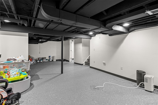 15237 Oceana Ave, Allen Park, MI 48101 - finished below grade area with stairs and baseboards