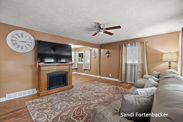 3454 Hiawatha Dr, Norton Shores, MI 49441