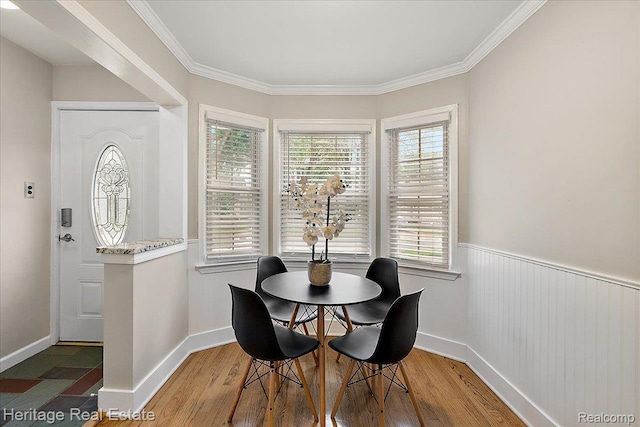 2376 Bacon Ave, Berkley, MI 48072 - dining area featuring wood finished floors, baseboards, and ornamental molding
