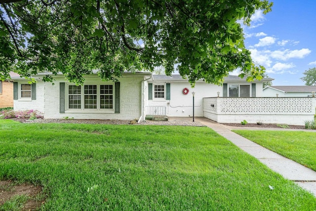 1027 W Superior St, Alma, MI 48801