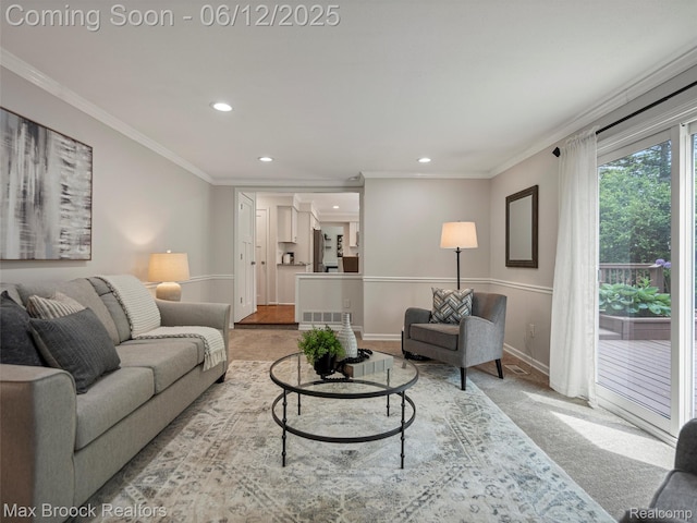 5544 Kingsfield Dr, West Bloomfield, MI 48322 - carpeted living area featuring recessed lighting, ornamental molding, and baseboards
