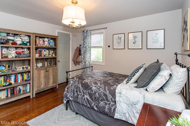 13317 Victoria Ave, Huntington Woods, MI 48070 - bedroom featuring wood finished floors