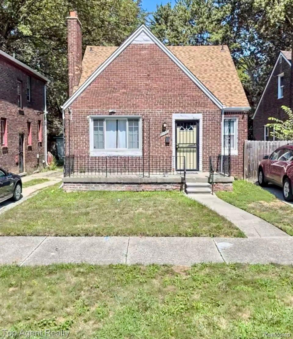 5566 Lakepointe St, Detroit, MI 48224 - photo 1