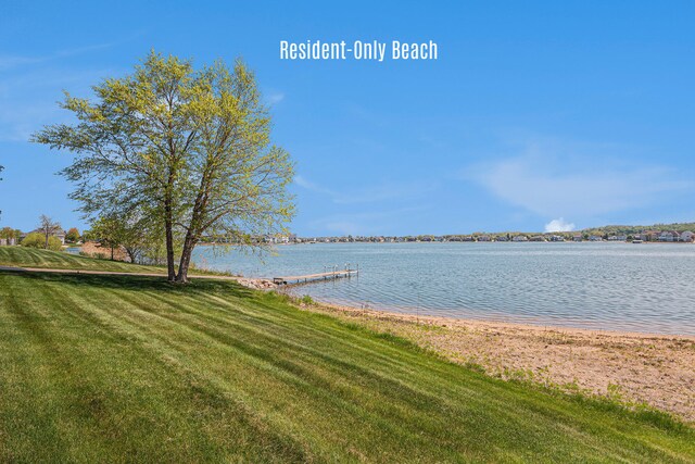 1657 N Bay Dr, Hudsonville, MI 49426 - water view