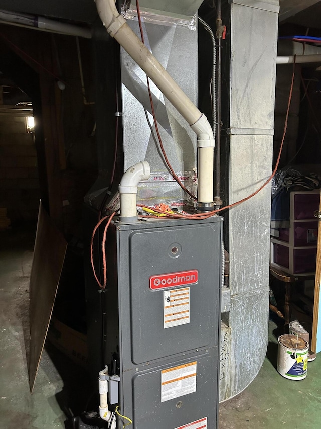 3092 S M 37, Baldwin, MI 49304 - utilities featuring heating unit