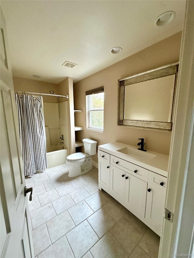 3758 Tienken Rd, Auburn Hills, MI 48326 - full bath with vanity, toilet, shower / tub combo, and baseboards