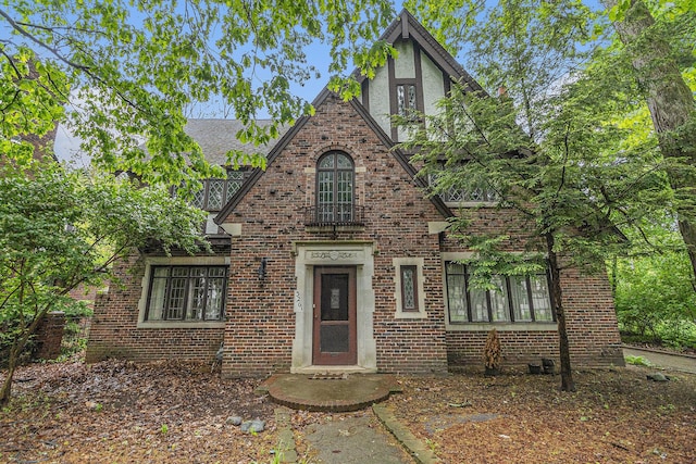 3261 Sherbourne Rd, Detroit, MI 48221 - tudor house featuring brick siding and stucco siding
