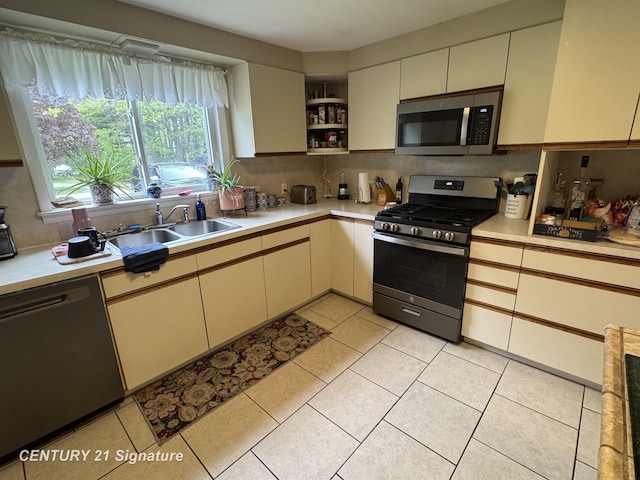 405 Erie St, Houghton Lake, MI 48629 - photo 16