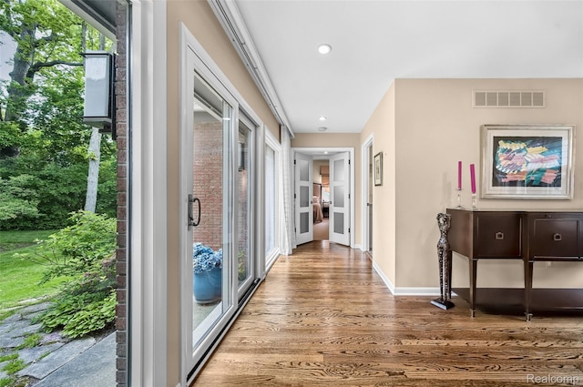 5259 Echo Rd, Bloomfield Hills, MI 48302 - hall featuring wood finished floors, baseboards, and recessed lighting