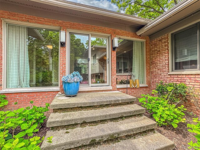 5259 Echo Rd, Bloomfield Hills, MI 48302 - property entrance featuring brick siding