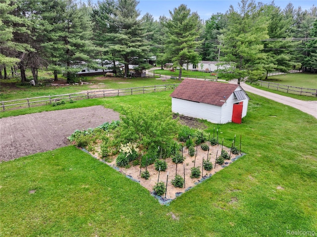 8875 N Lakola Rd, Tustin, MI 49688 - view of yard featuring an outbuilding