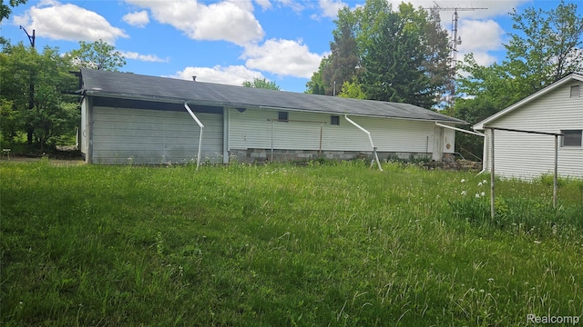 5820 Mack Rd, Howell, MI 48855 - view of rear view of property