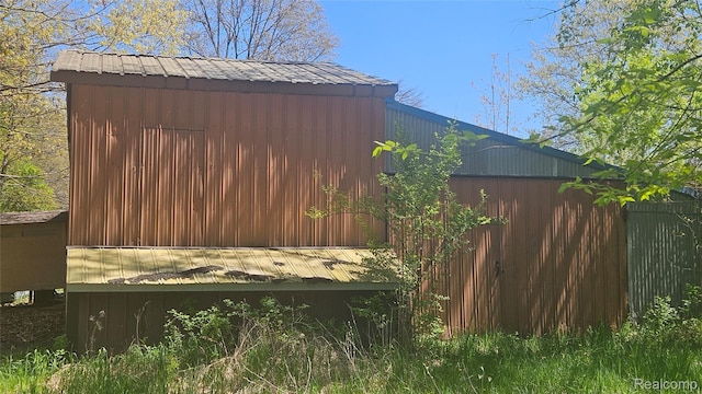 5820 Mack Rd, Howell, MI 48855 - view of outdoor structure