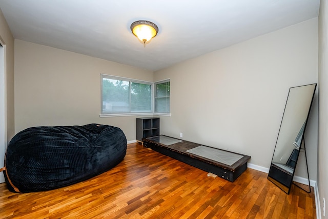 538 Monterey Dr, Benton Harbor, MI 49022 - sitting room with wood finished floors and baseboards