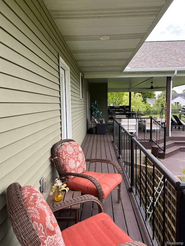 1041 Lancaster St, Lapeer, MI 48446 - view of porch