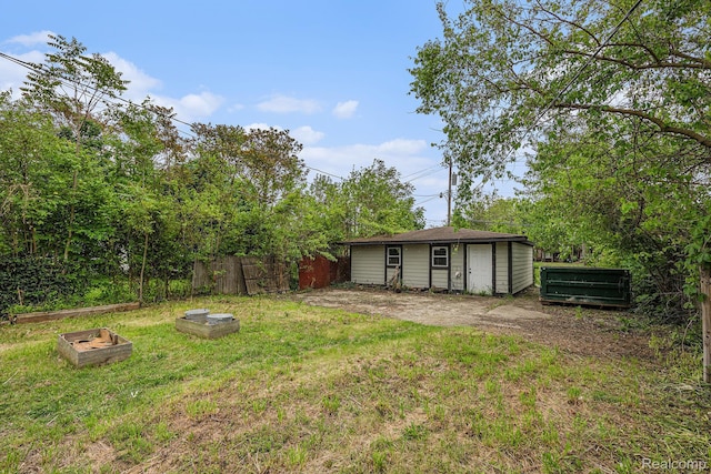 2223 S La Salle Gdns, Detroit, MI 48206 - view of yard with an outbuilding and a garden