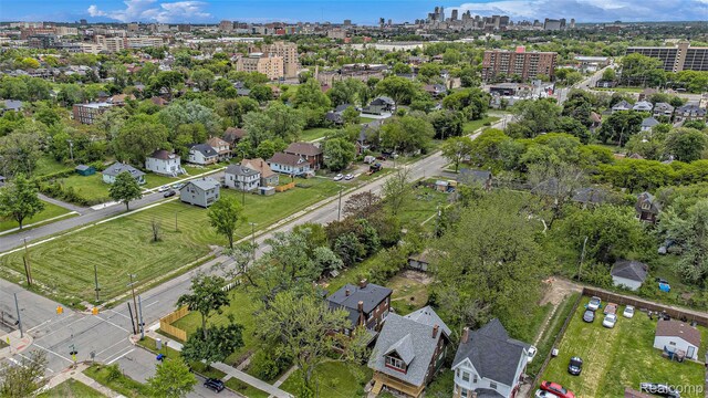 2223 S La Salle Gdns, Detroit, MI 48206 - aerial overview of property's location featuring nearby urban area
