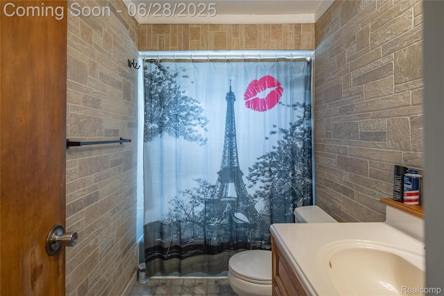 36426 Weideman St, Clinton Township, MI 48035 - full bathroom with vanity and curtained shower