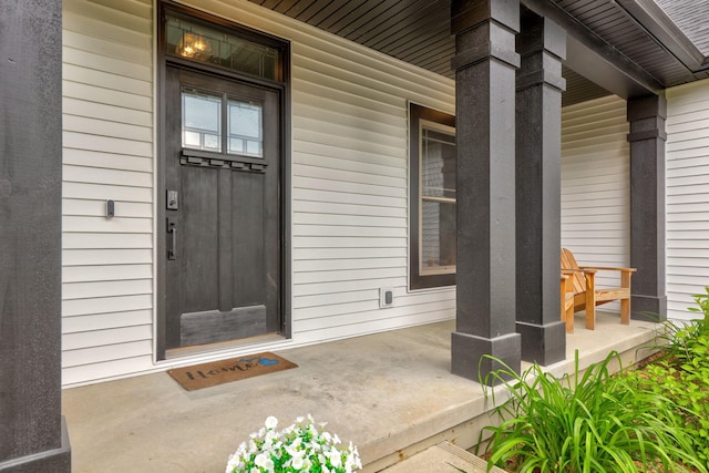 8460 Woodridge Dr, Davison, MI 48423 - view of exterior entry with covered porch