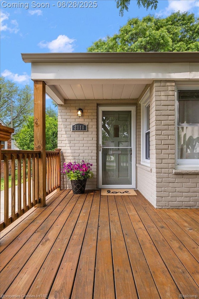 2111 Ellwood Ave, Berkley, MI 48072 - view of wooden deck