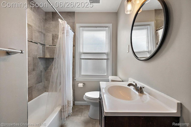 2111 Ellwood Ave, Berkley, MI 48072 - full bath with tile patterned flooring, vanity, and shower / bathtub combination with curtain