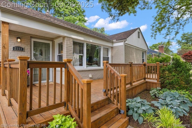 2111 Ellwood Ave, Berkley, MI 48072 - view of wooden terrace