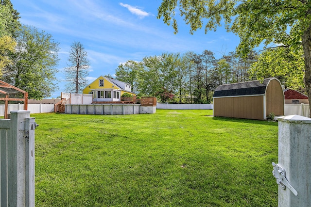 17270 Taft Rd, Spring Lake, MI 49456 - view of yard featuring a pool