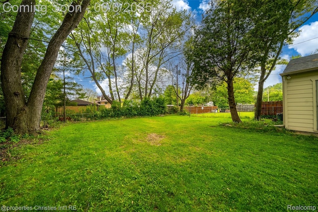 34143 Zimmer Dr, Sterling Heights, MI 48310 - view of yard