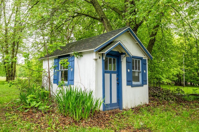 8324 Hagar Shore Rd, Watervliet, MI 49098 - view of shed